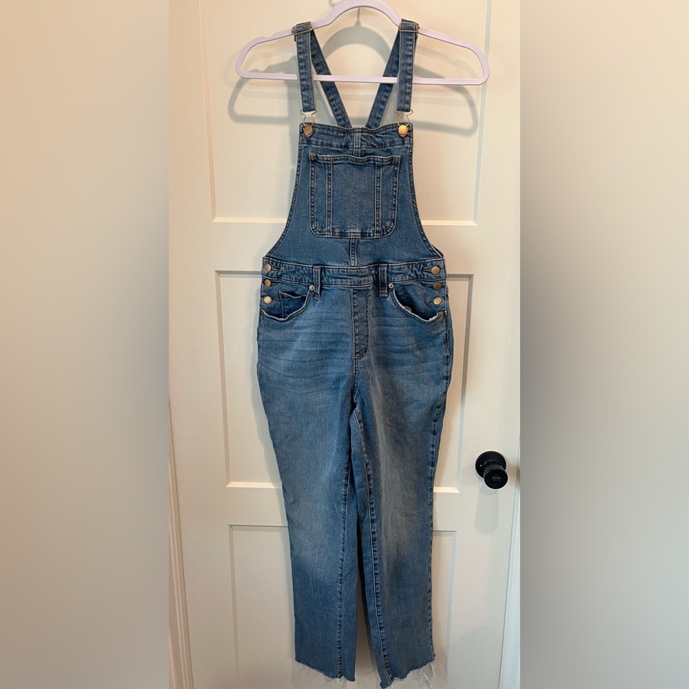 Universal Threads High Rise Cropped Overall Size 6R